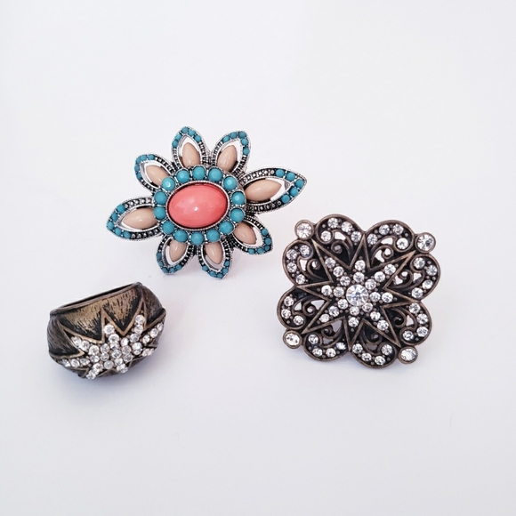 Jewelry - Fashion Ring Bundle